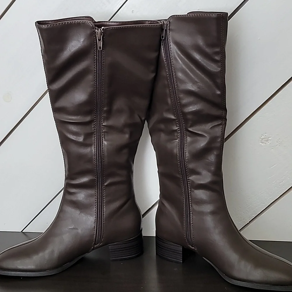 NEW Journee Collection Womens Devri Brown 6.5M High Knee Boots